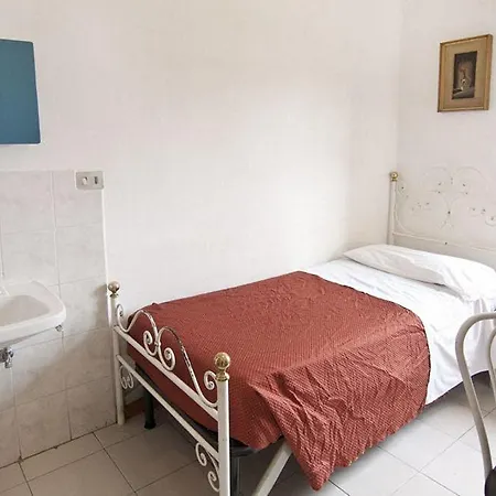 Marsala Hotel 2*